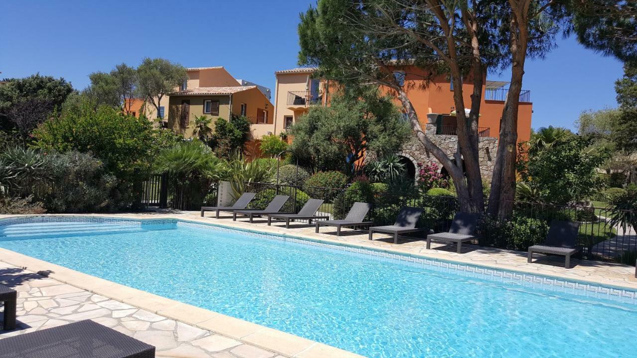 Residence A Merula Calvi  Eksteriør billede